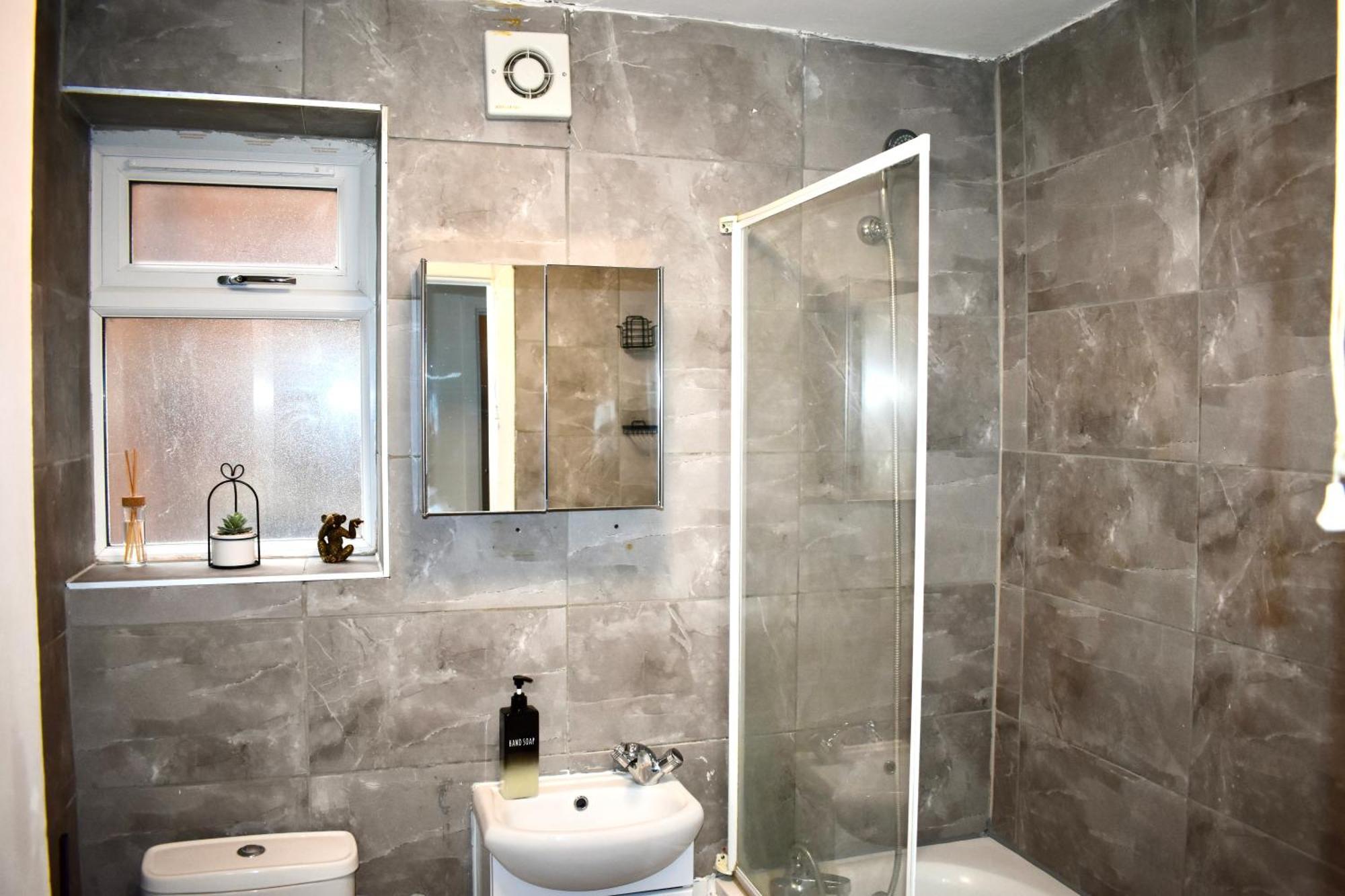 Luxury 2 Bedroom Apartment, Parking, Few Minutes Walk From Wembley Stadium Londra Dış mekan fotoğraf