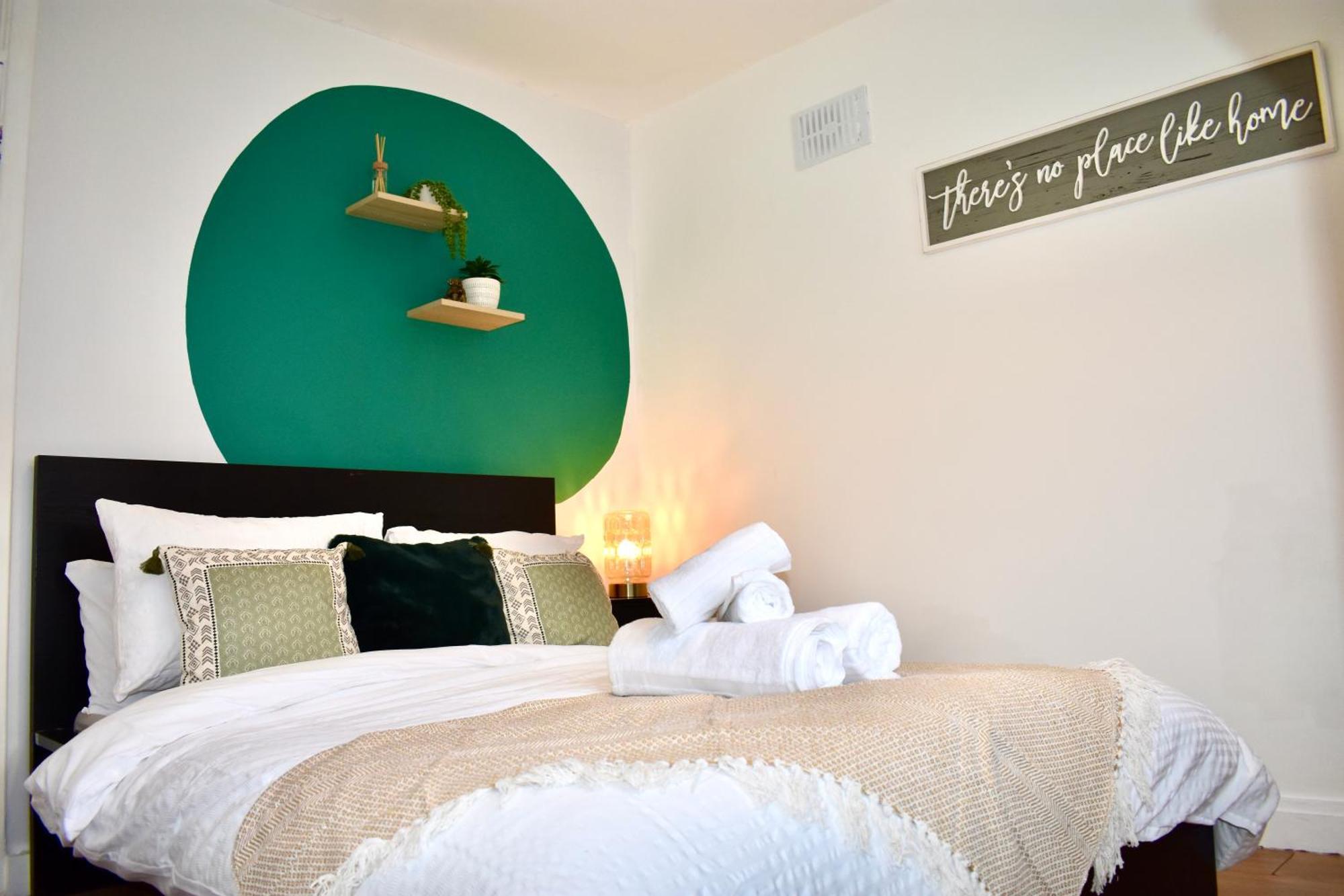 Luxury 2 Bedroom Apartment, Parking, Few Minutes Walk From Wembley Stadium Londra Dış mekan fotoğraf