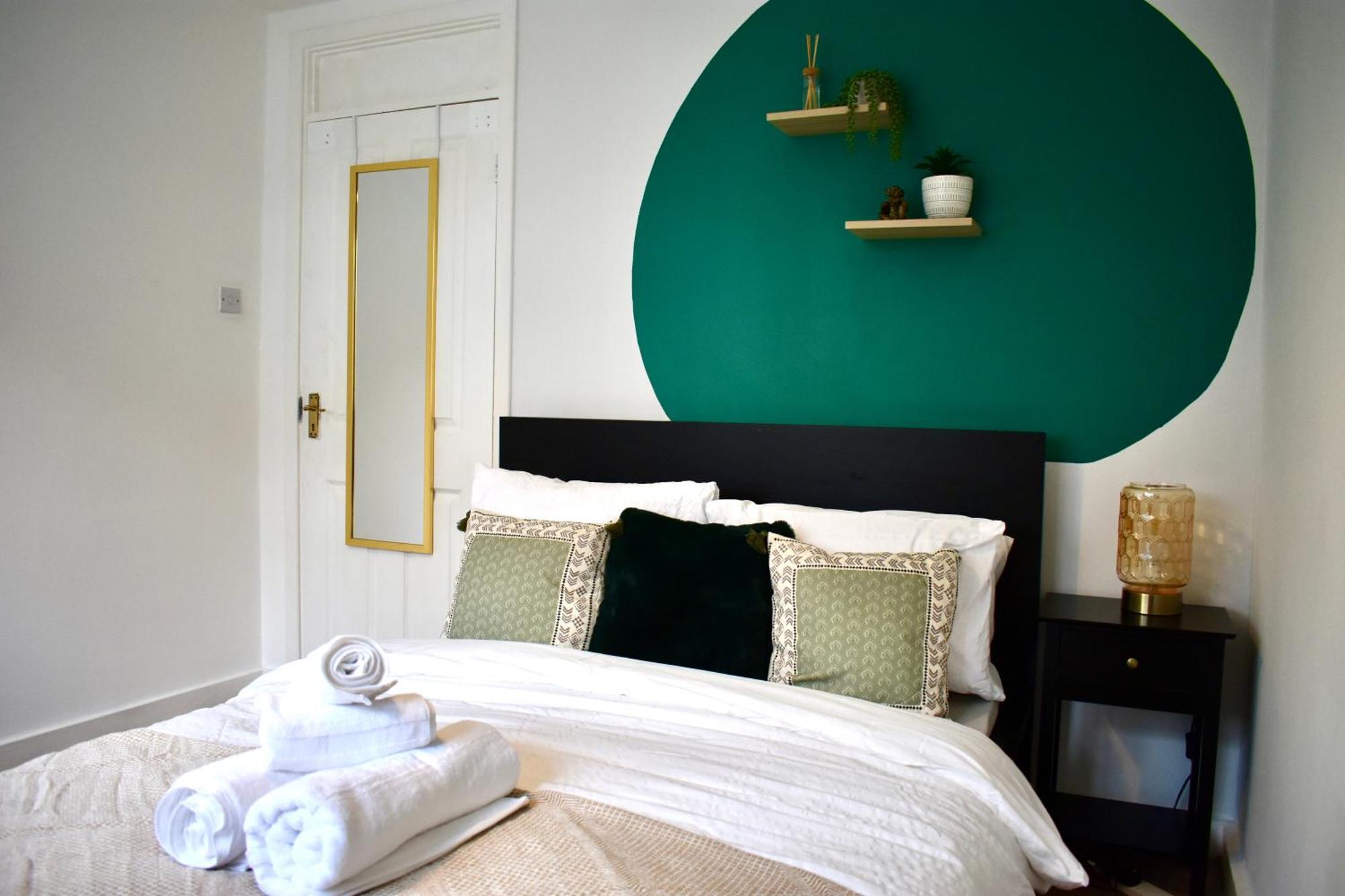 Luxury 2 Bedroom Apartment, Parking, Few Minutes Walk From Wembley Stadium Londra Dış mekan fotoğraf