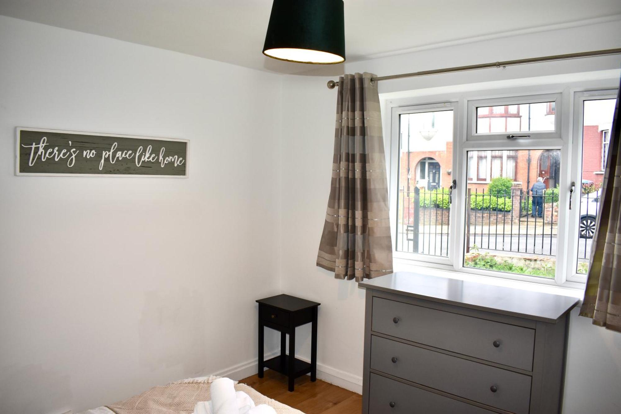 Luxury 2 Bedroom Apartment, Parking, Few Minutes Walk From Wembley Stadium Londra Dış mekan fotoğraf