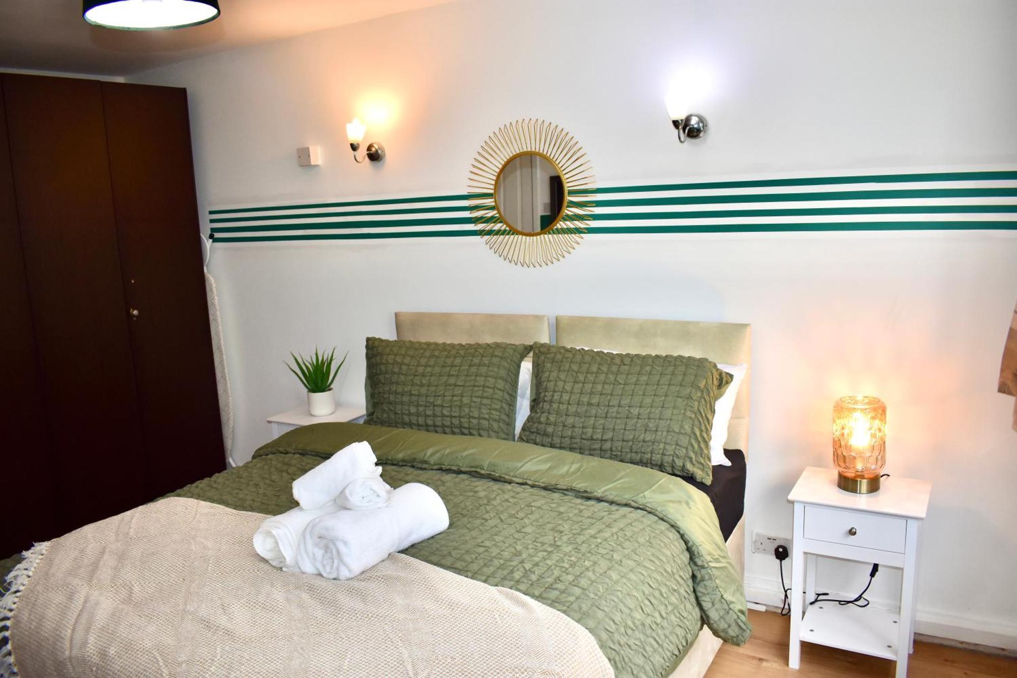 Luxury 2 Bedroom Apartment, Parking, Few Minutes Walk From Wembley Stadium Londra Dış mekan fotoğraf
